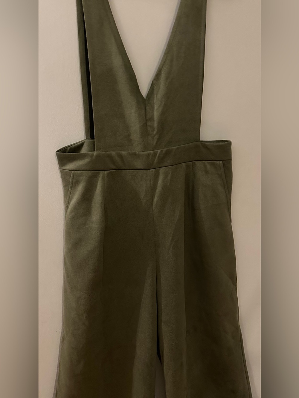 NWT Cupshe XL Olive Green Wide Leg Plunge V-Neck Jumpsuit - Picture 3 of 14